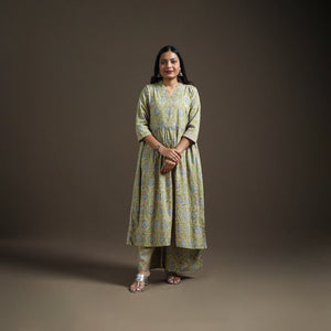 Green - Floral Sanganeri Print Cotton Flared Kurta with Palazzo Set for women 19