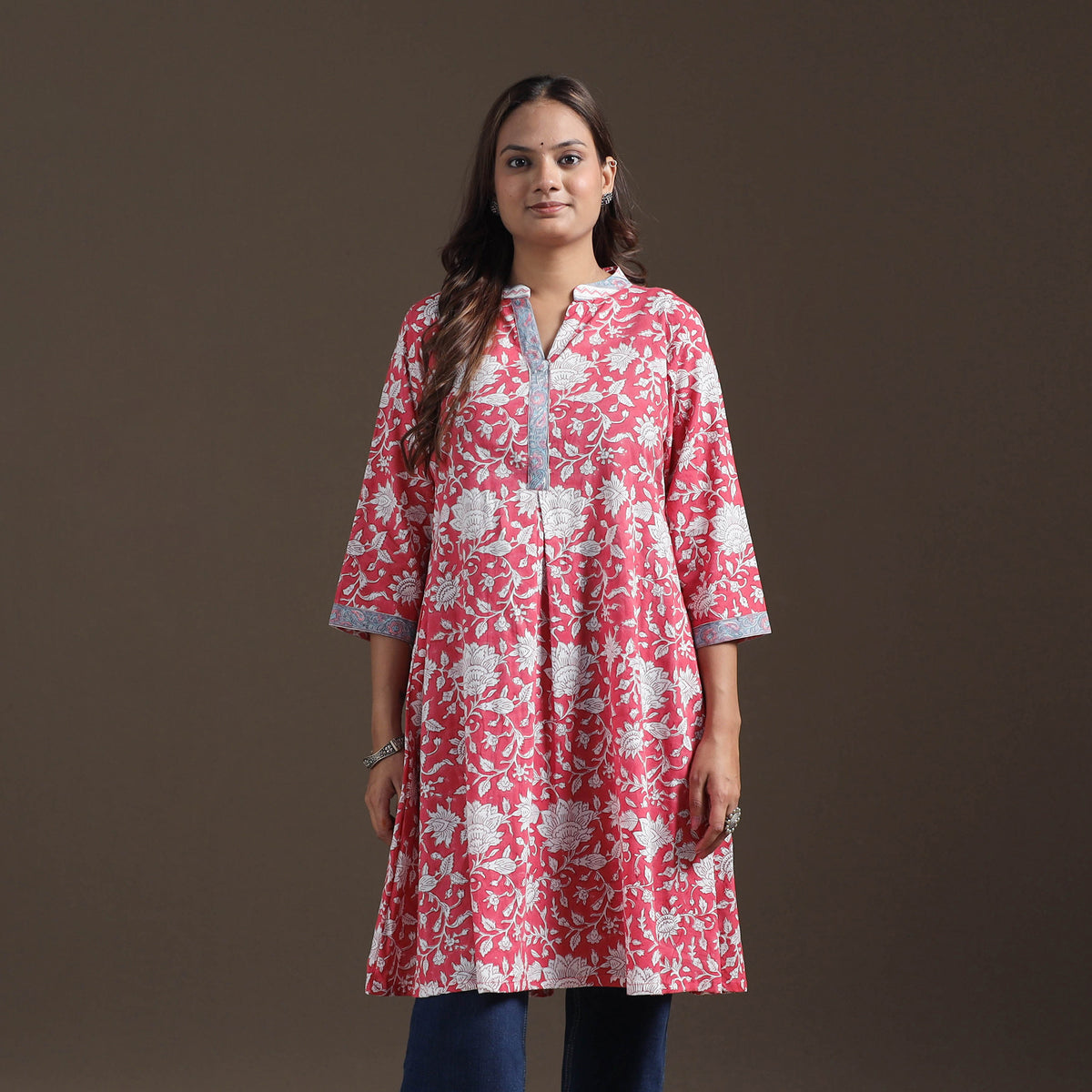 Sanganeri Floral Print Cotton A-Line Kurta for Women 04
