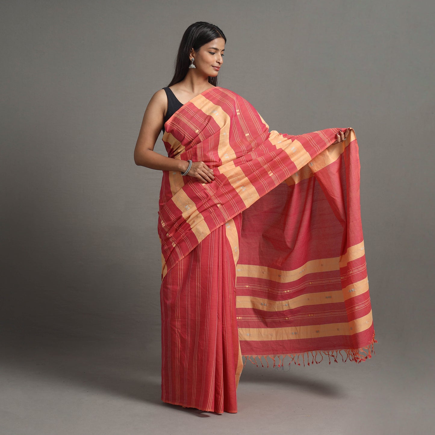 Buti Cotton Handloom Saree 94