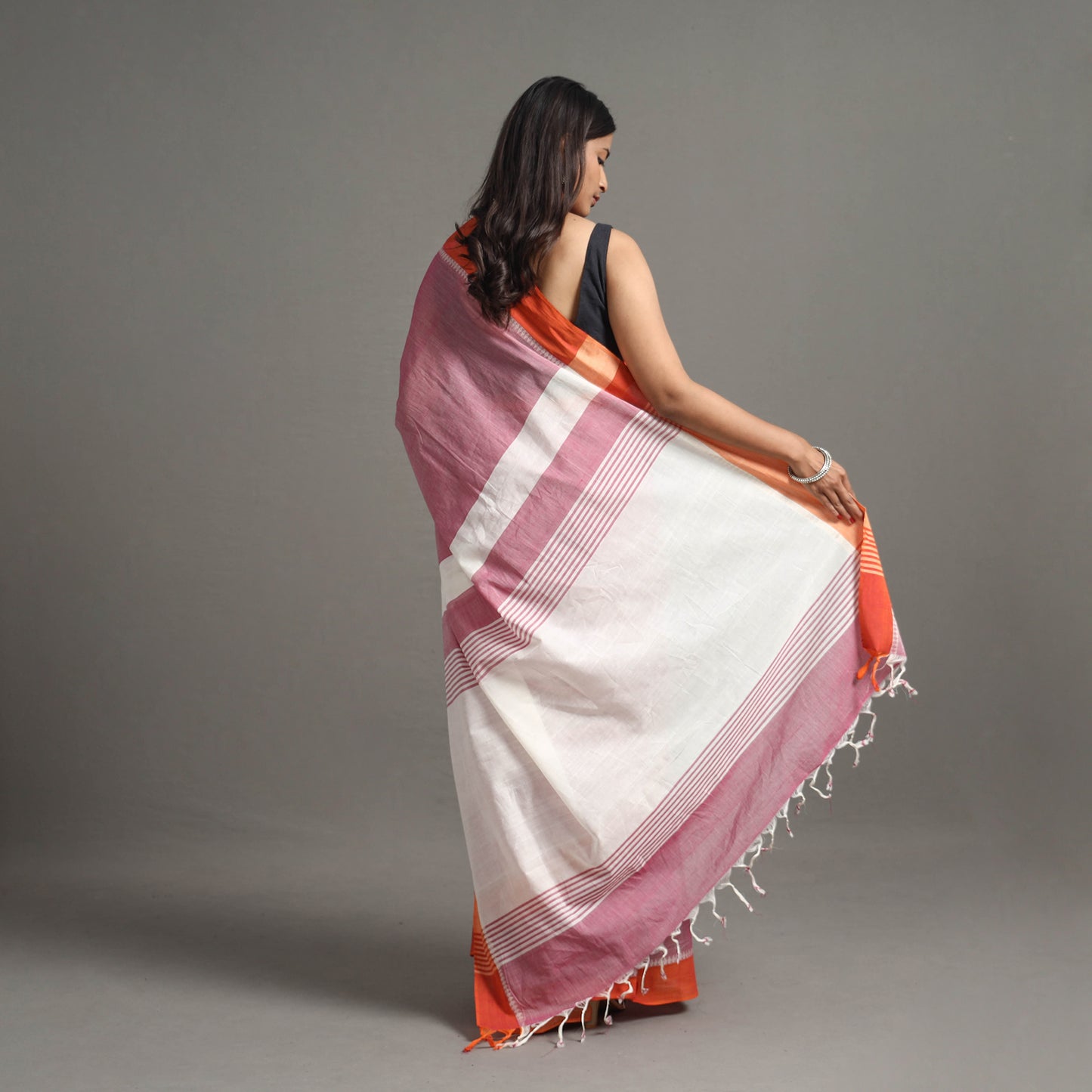 Leaf Dobby Cotton Handloom Saree 100