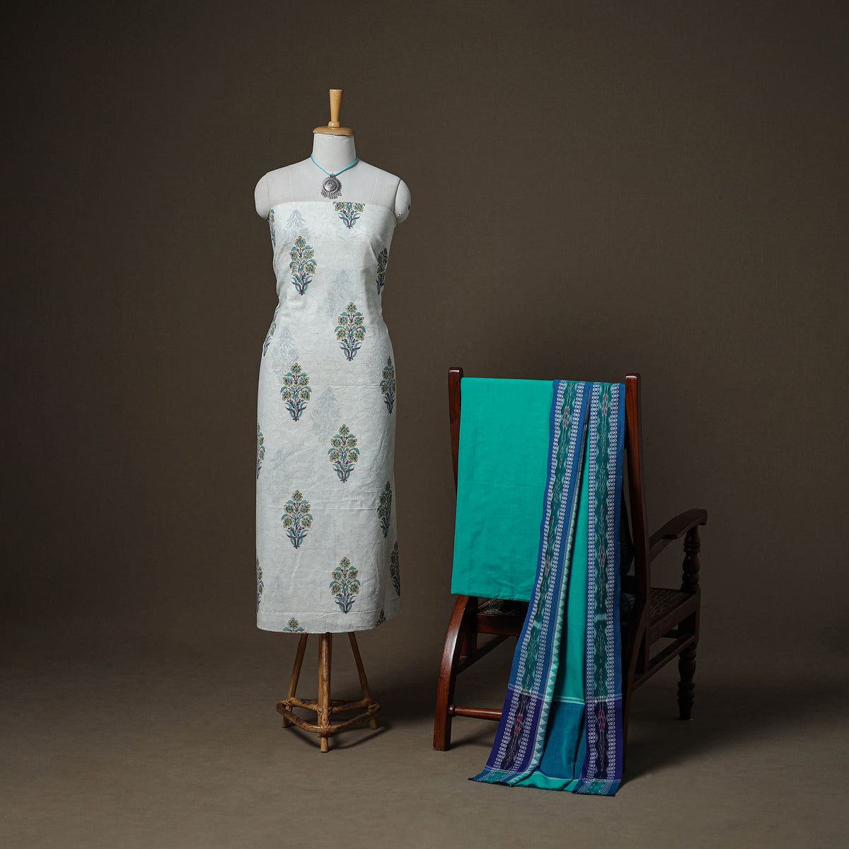 Sanganeri Block Print Cotton Unstitched Dress Material: Kurta, Bottom & Dupatta with Jewellery 01