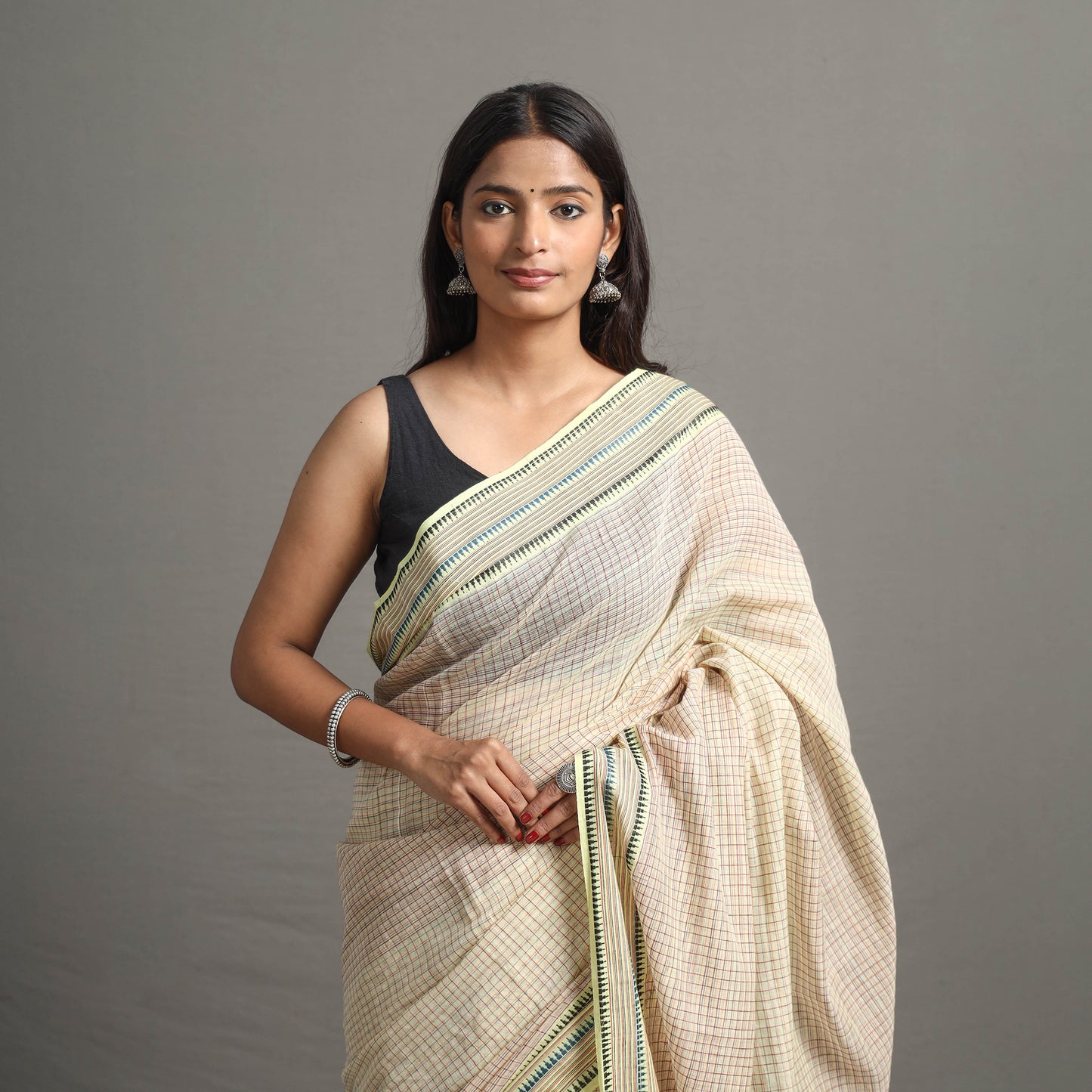 Narayanpet Checks Chakkar Dobby Cotton Handloom Saree 110