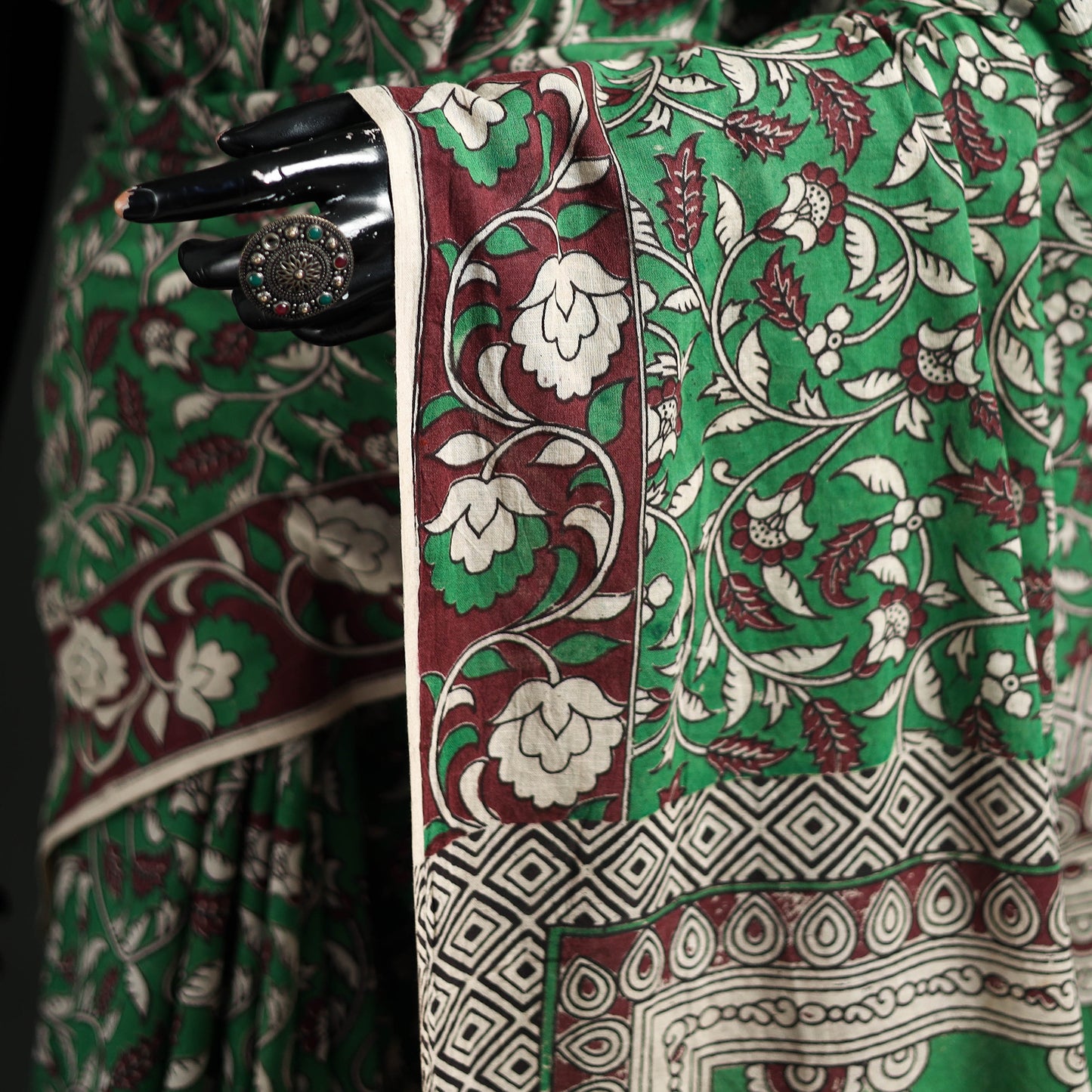 Cotton Saree in Kalamkari Print  25