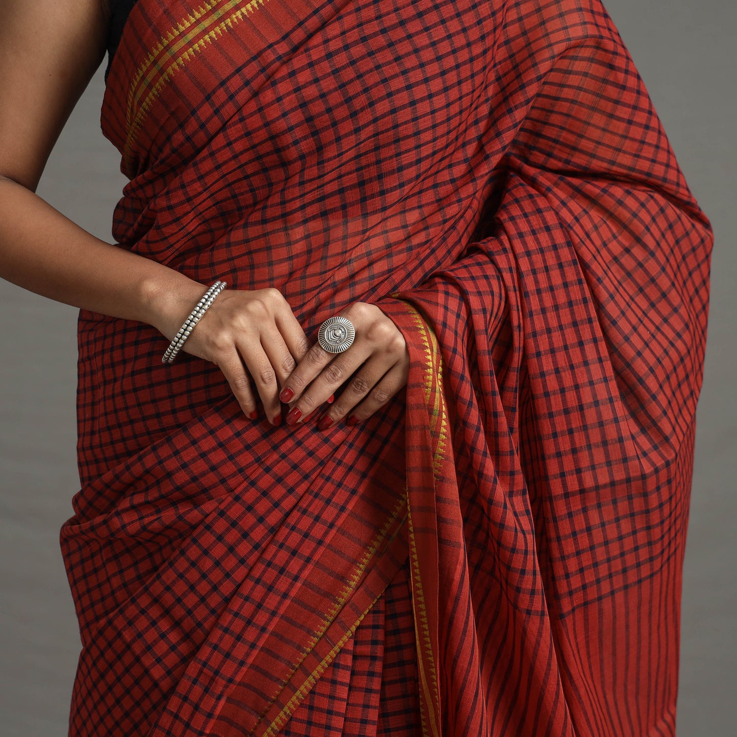 Narayanpet Small Chequered Dobby Cotton Handloom Saree 111