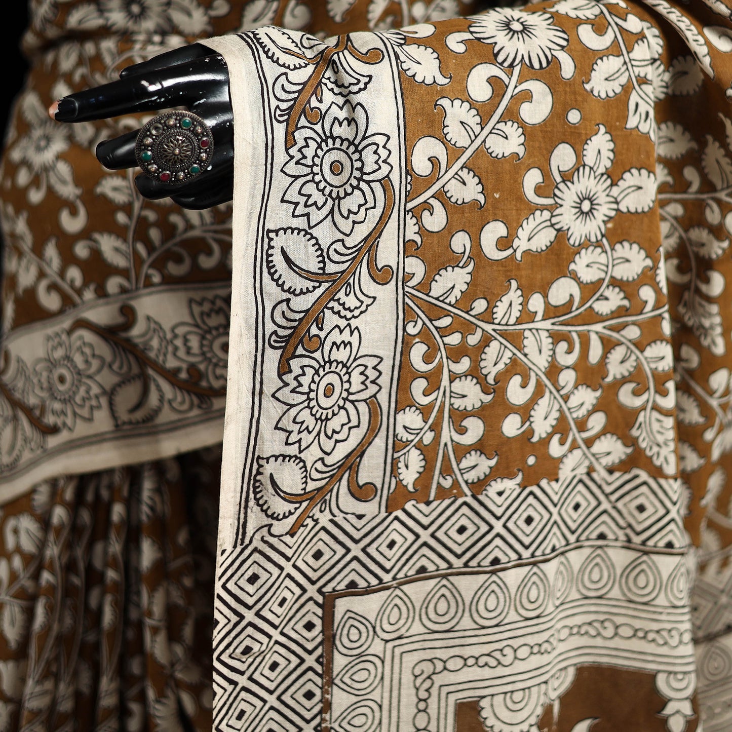 Cotton Saree in Kalamkari Print  27