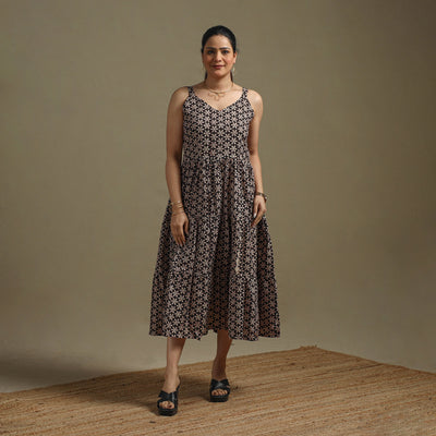 Hand Block Print Natural Dyed Cotton Tiered Bagru Dress 05