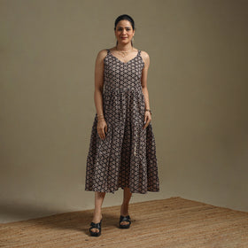 Hand Block Print Natural Dyed Cotton Tiered Bagru Dress 05
