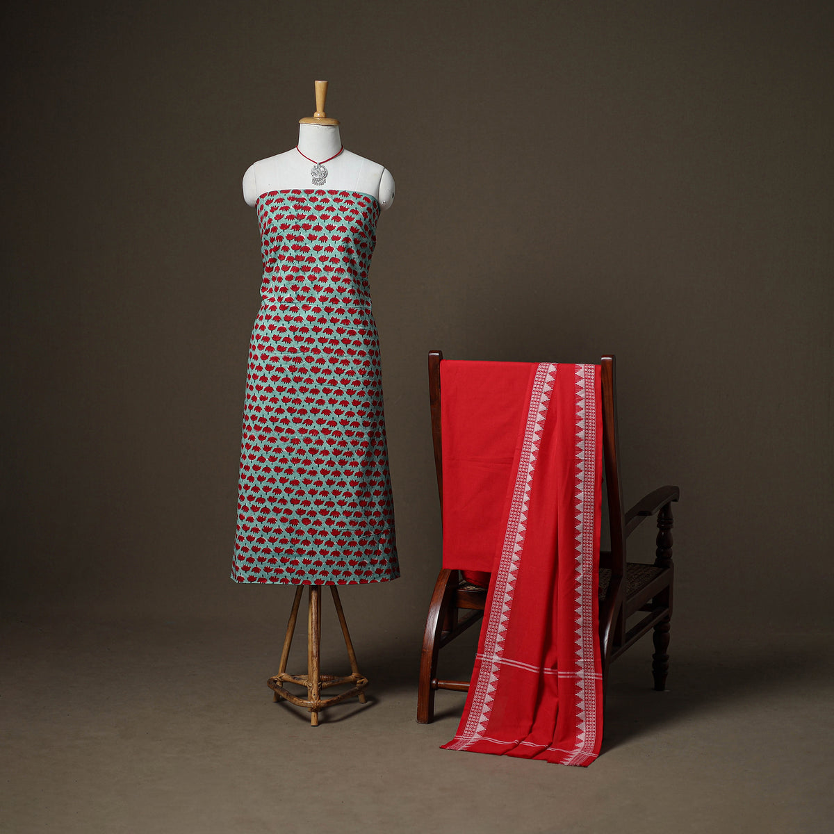 Sanganeri Block Print Cotton Unstitched Dress Material: Kurta, Bottom & Dupatta with Jewellery 13