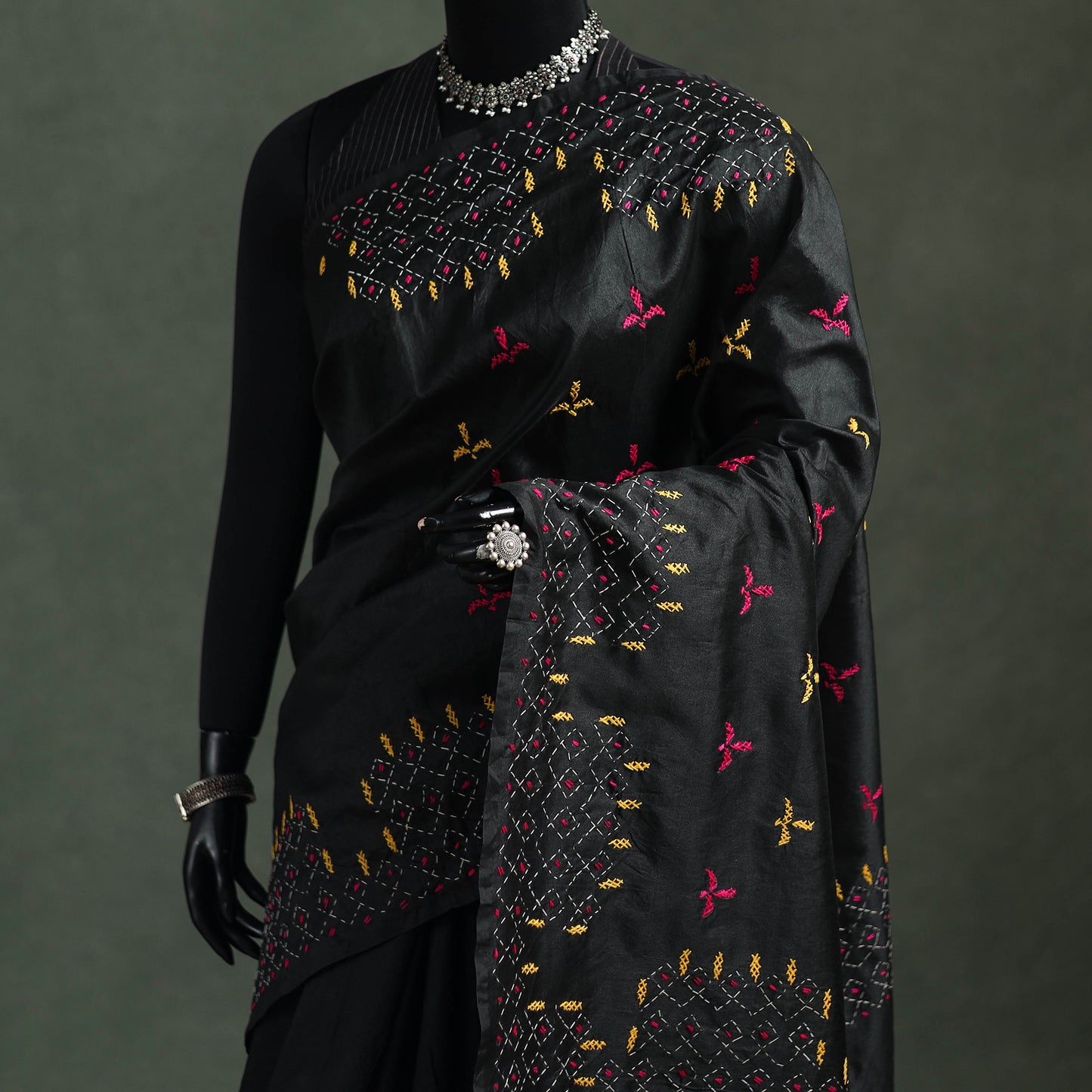 Black - Bengal Nakshi Kantha Hand Embroidered Silk Saree 19