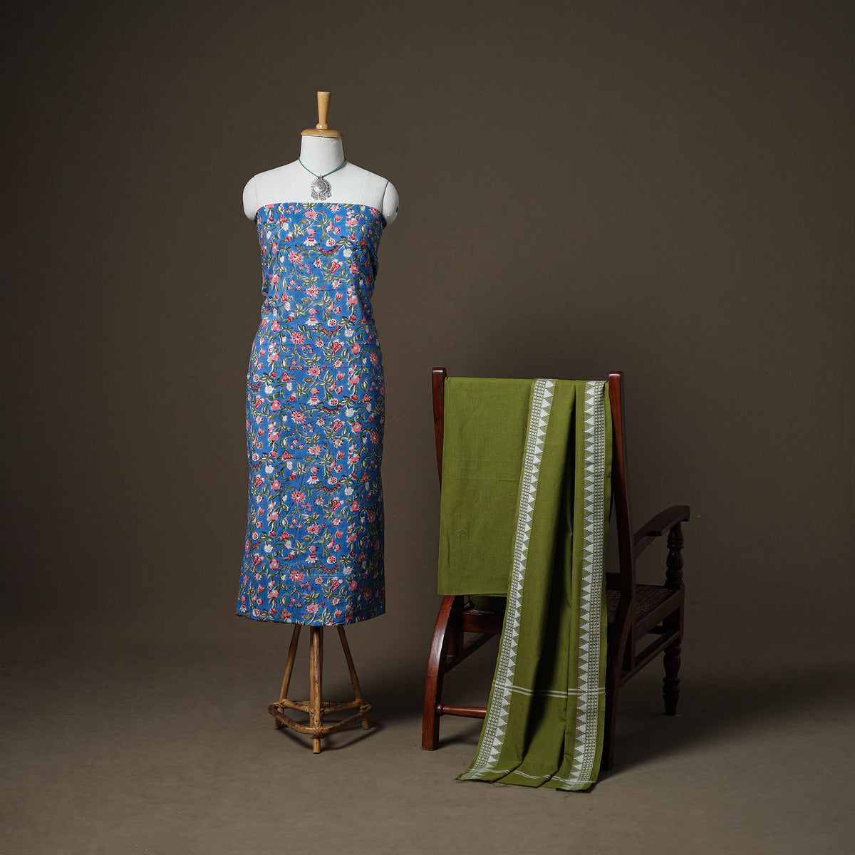Sanganeri Block Print Cotton Unstitched Dress Material: Kurta, Bottom & Dupatta with Jewellery 14