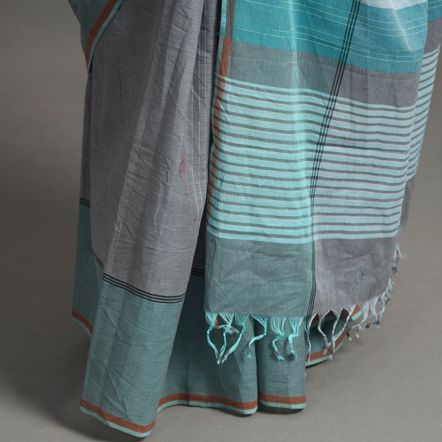 Tikali Buta Cotton Handloom Saree 116