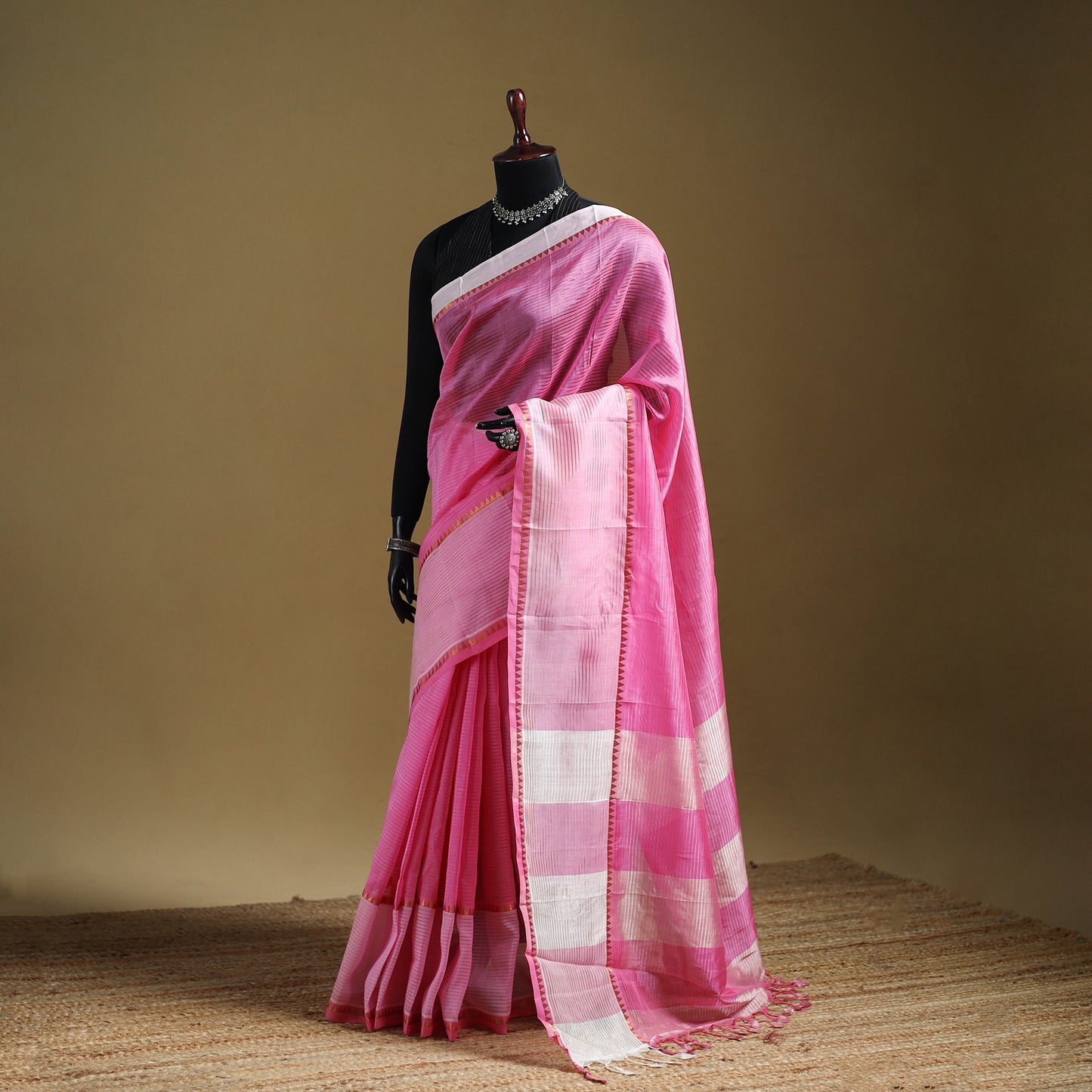 Pink - Pure Handwoven Mangalagiri Silk Cotton Pattu Saree with Zari Border 02