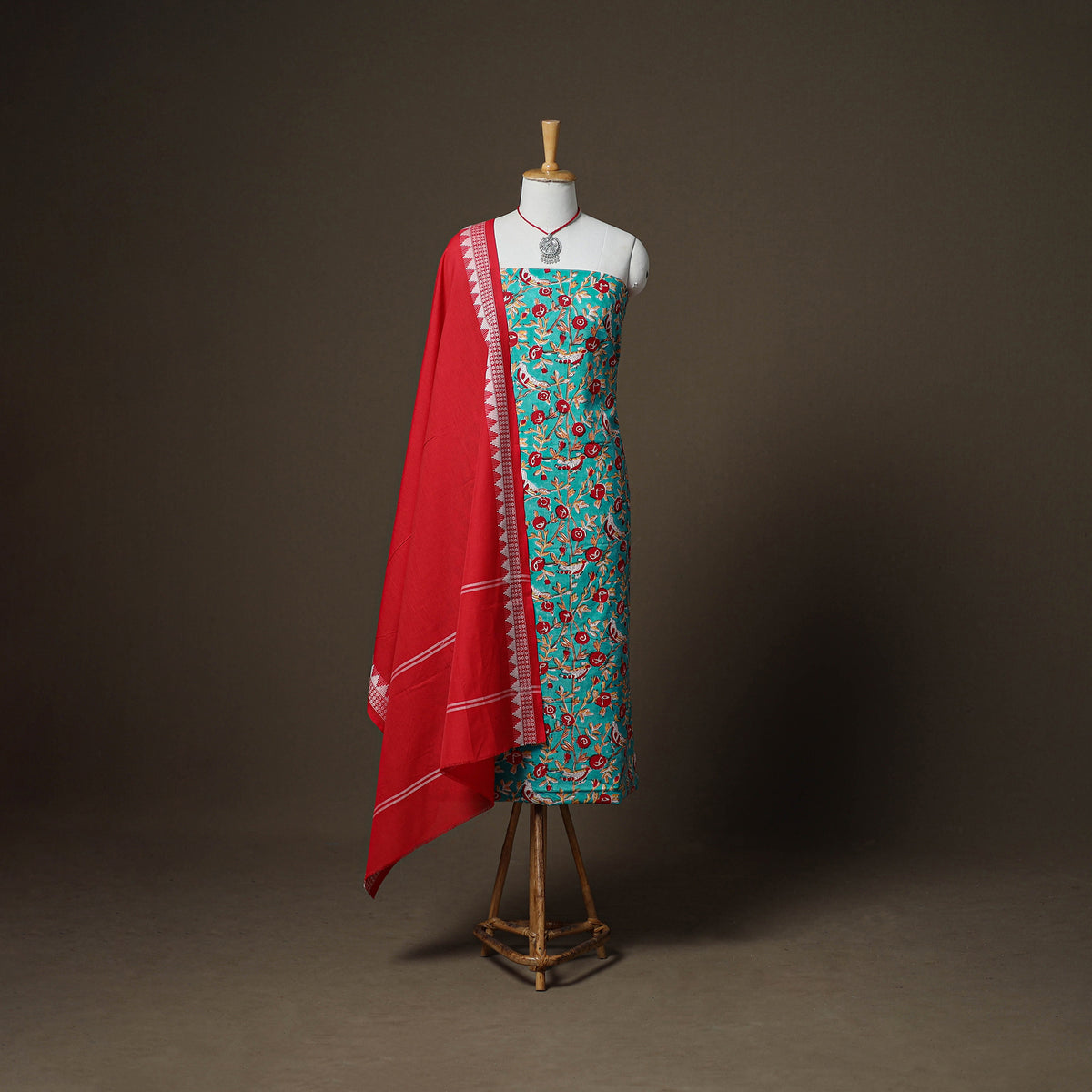 Sanganeri Block Print Cotton Unstitched Dress Material: Kurta, Bottom & Dupatta with Jewellery 23
