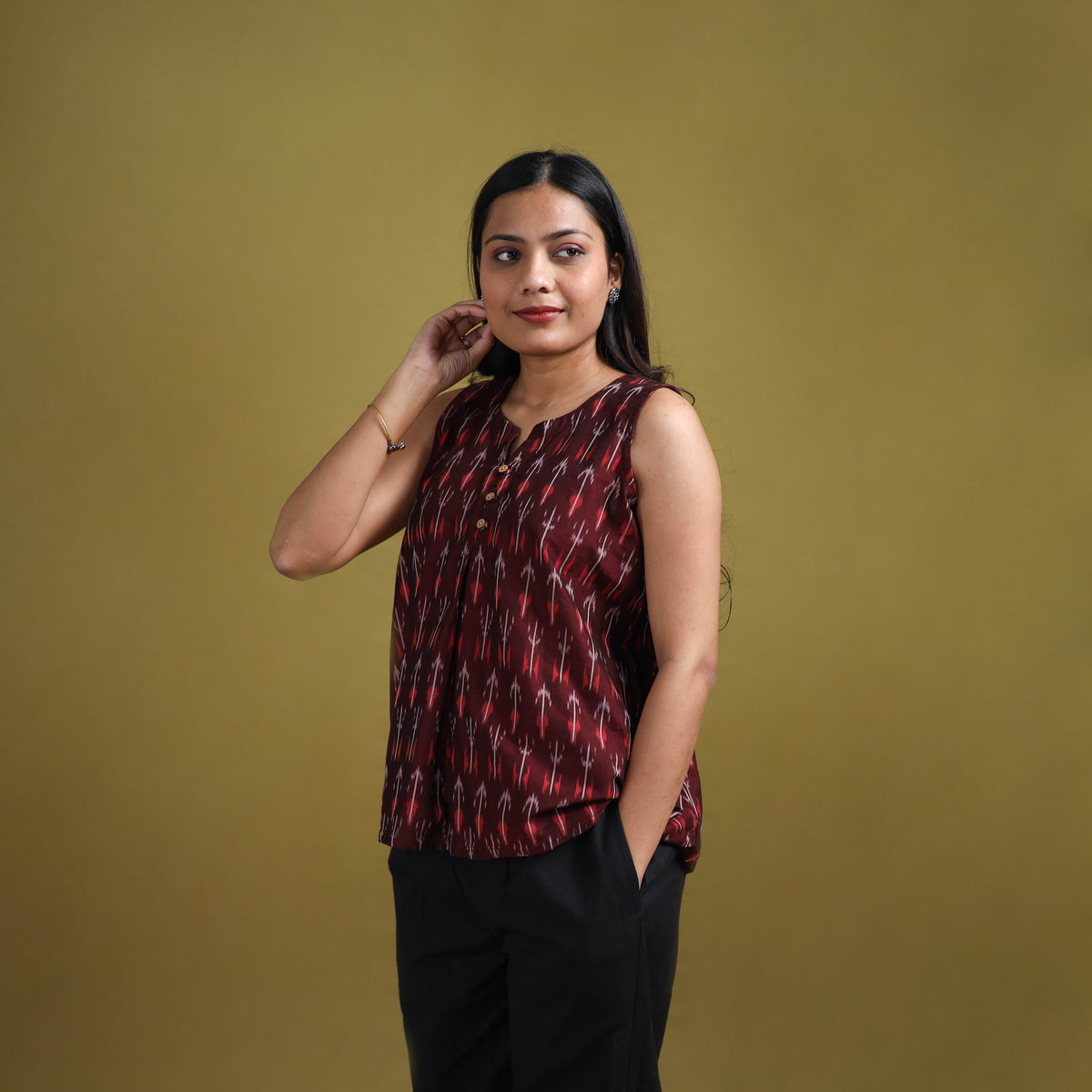 Pochampally Ikat Mercerised Cotton Sleeveless Crop Top for Women 09
