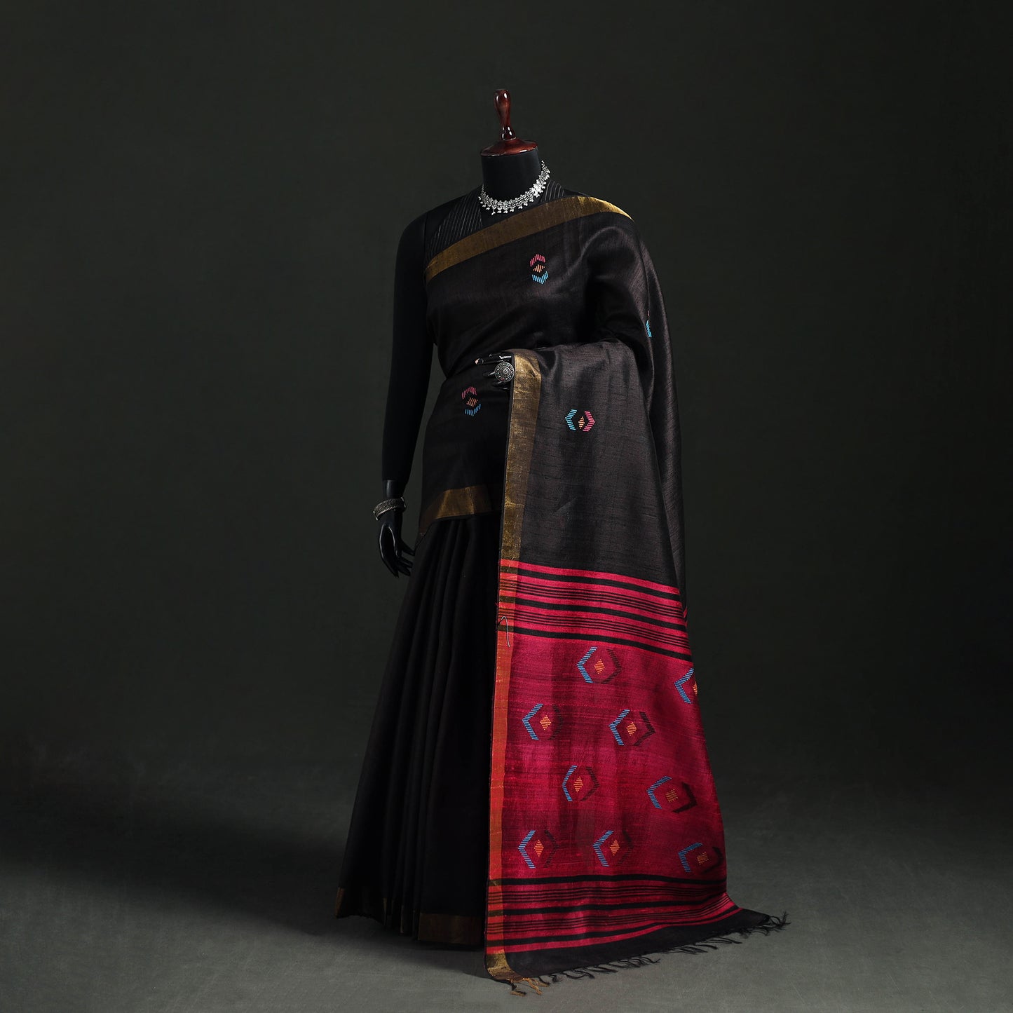 Handspun Handwoven Bhagalpuri Tussar Silk Saree 03