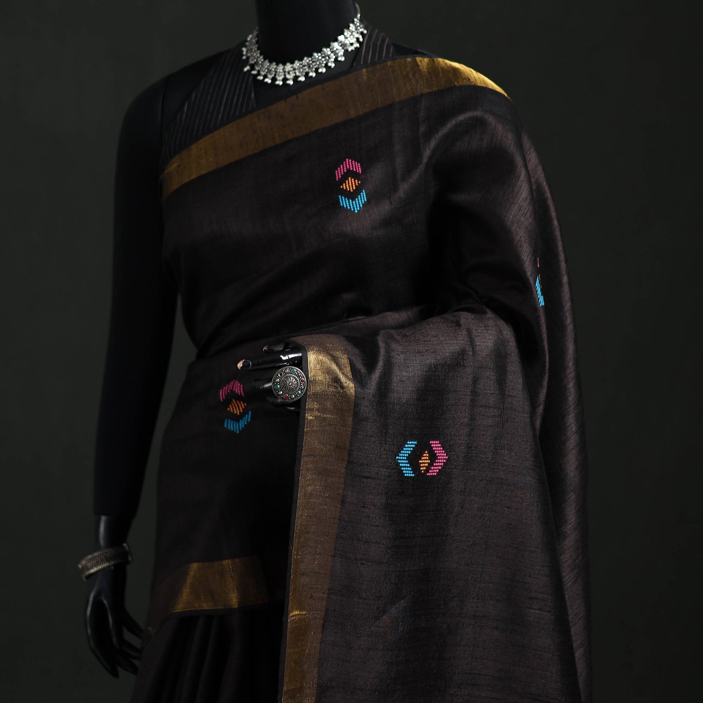 Handspun Handwoven Bhagalpuri Tussar Silk Saree 03