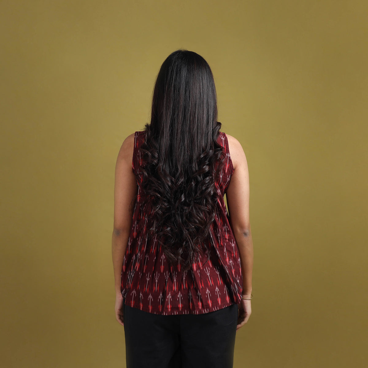 Pochampally Ikat Mercerised Cotton Sleeveless Crop Top for Women 09