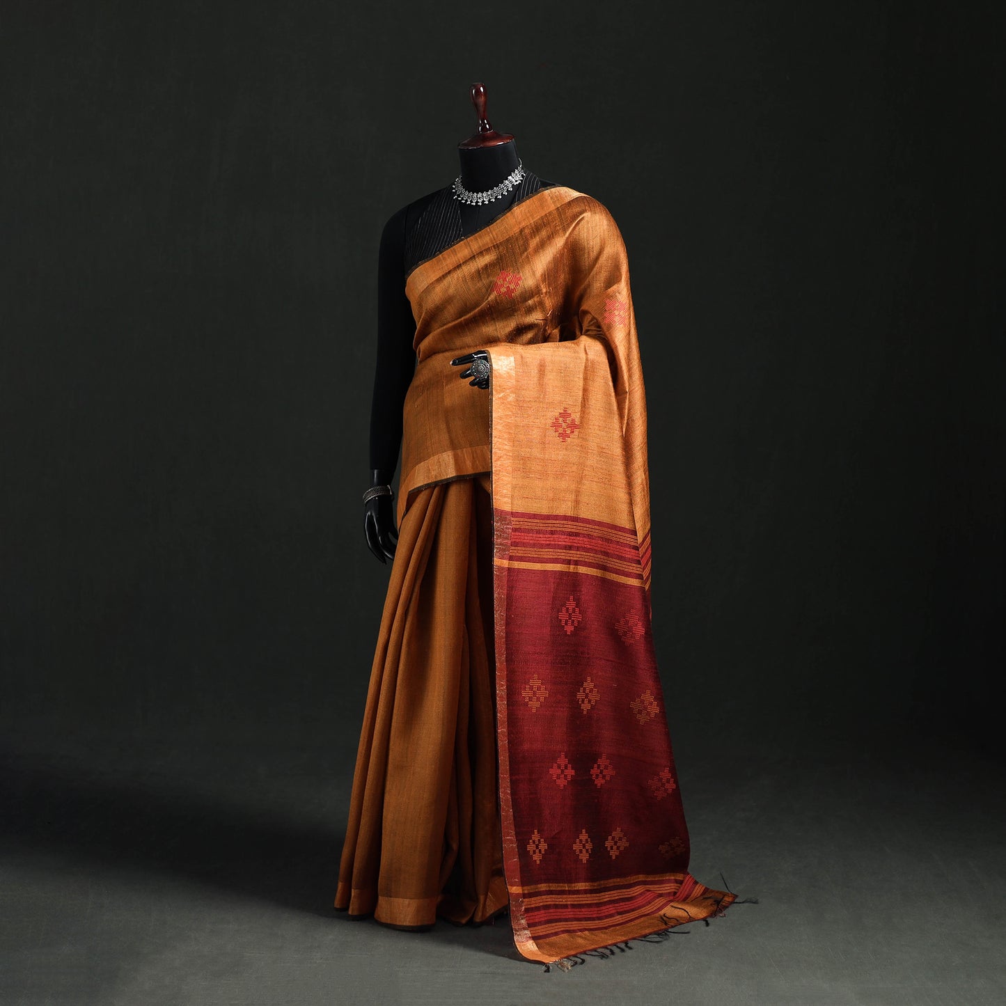 Handspun Handwoven Bhagalpuri Tussar Silk Saree 06