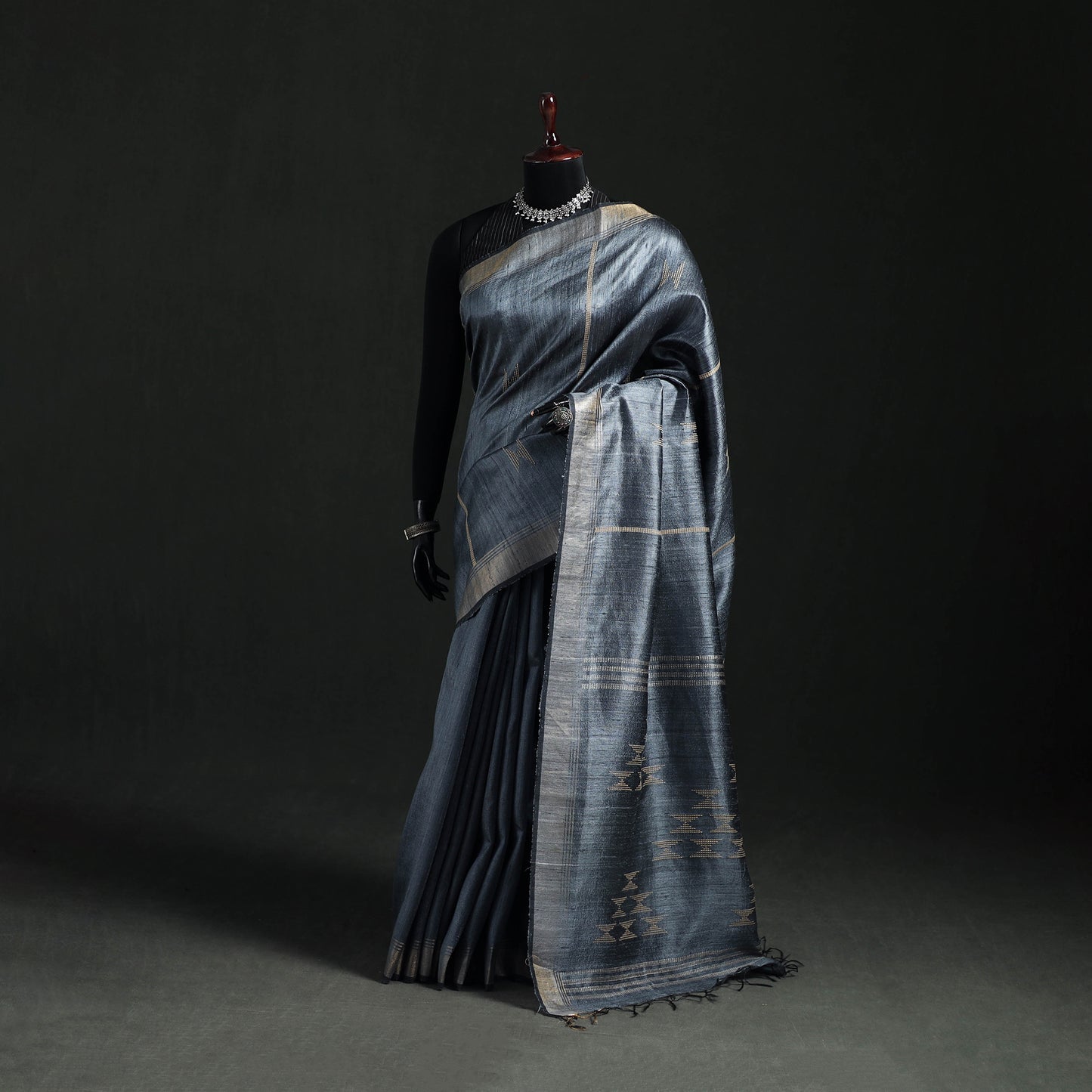 Handspun Handwoven Bhagalpuri Tussar Silk Saree 07