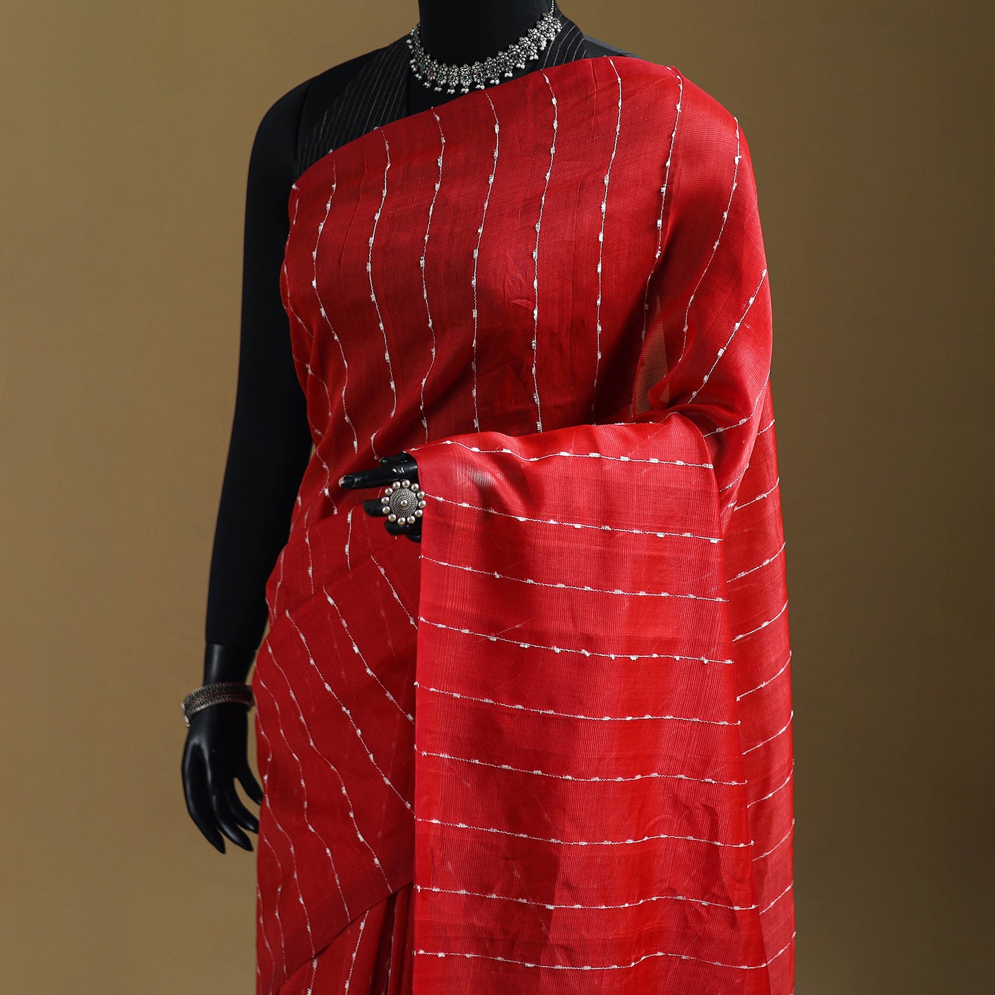 Red - Pure Handwoven Mangalagiri Silk Cotton Pattu Saree 24
