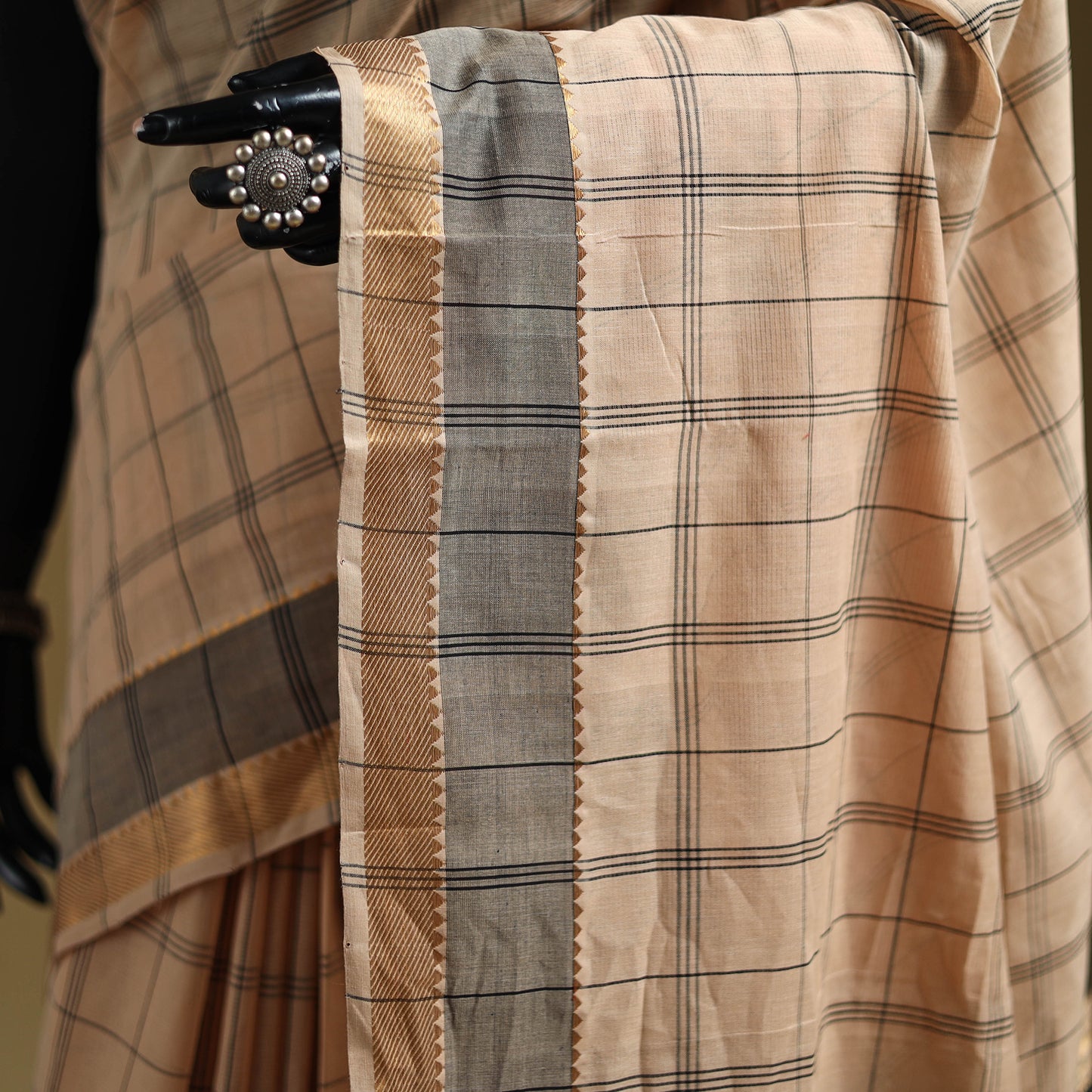 Beige - Pure Handwoven Zari Checks Mangalagiri Cotton Saree 25