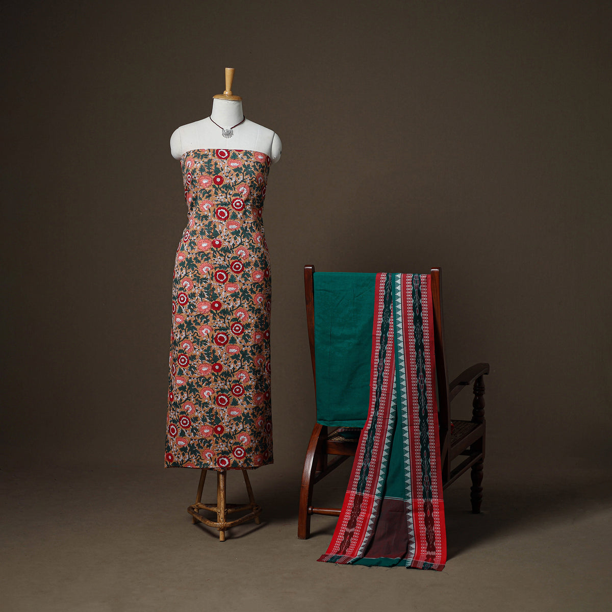 Sanganeri Block Print Cotton Unstitched Dress Material: Kurta, Bottom & Dupatta with Jewellery 34