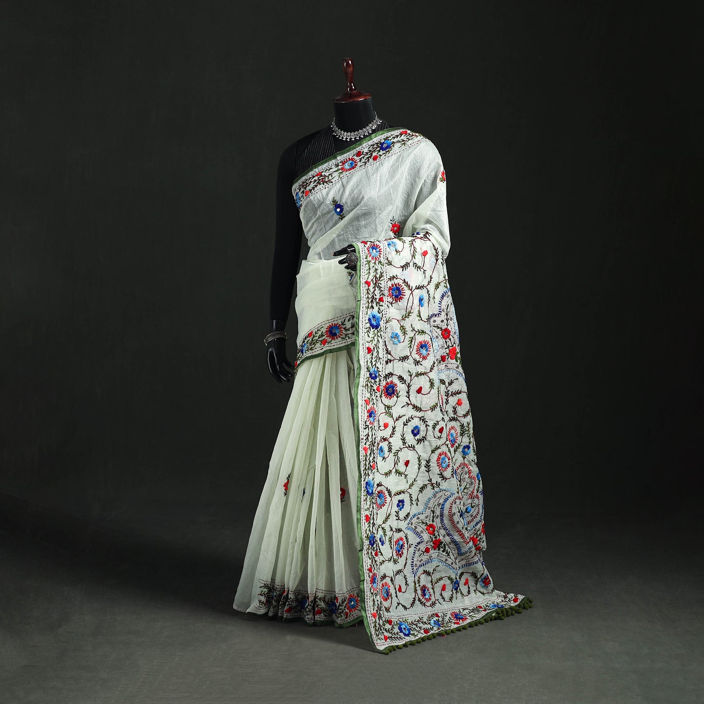 Hand Embroidered Chapa Work Silk Cotton Saree 04