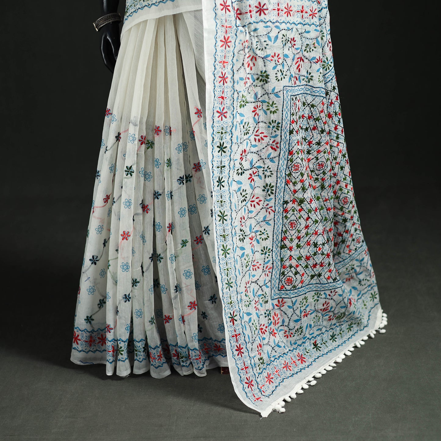 Hand Embroidered Chapa Work Silk Cotton Saree 14