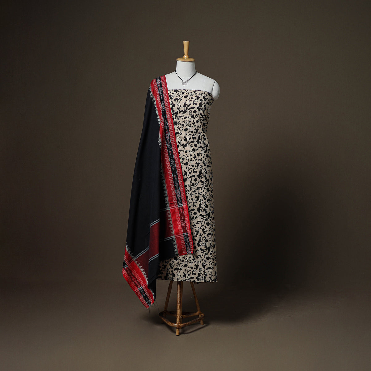 Sanganeri Block Print Cotton Unstitched Dress Material: Kurta, Bottom & Dupatta with Jewellery 50