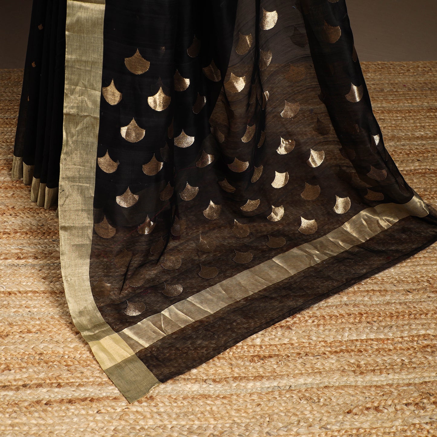 Black - handloom zari work chanderi silk saree 04
