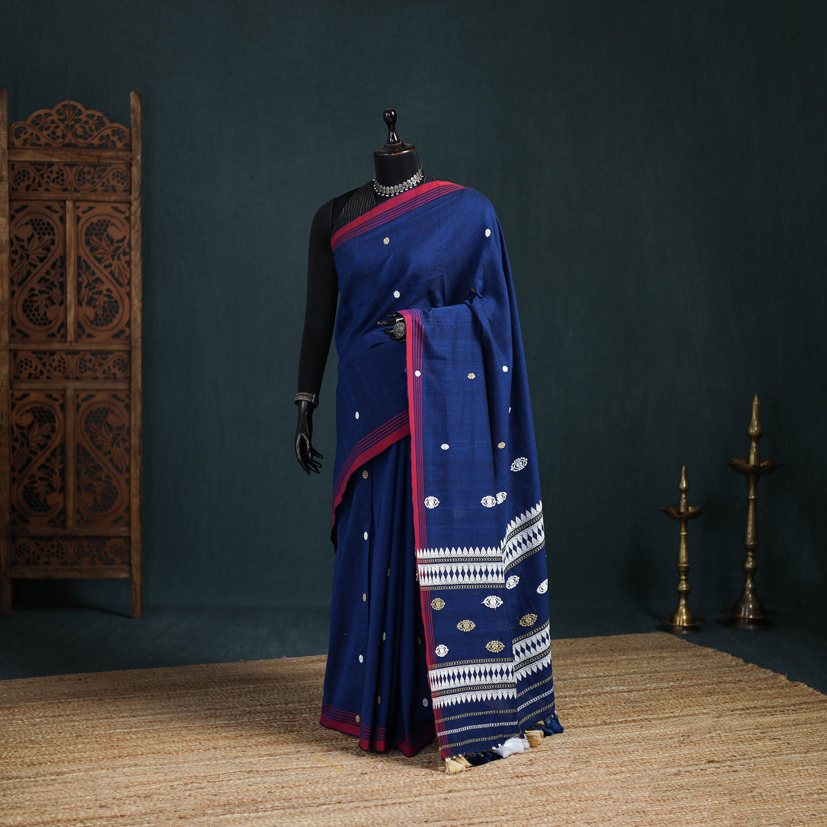 Silk Cotton Thread Buti Assam Pure Handwoven Saree with Blouse Piece 04