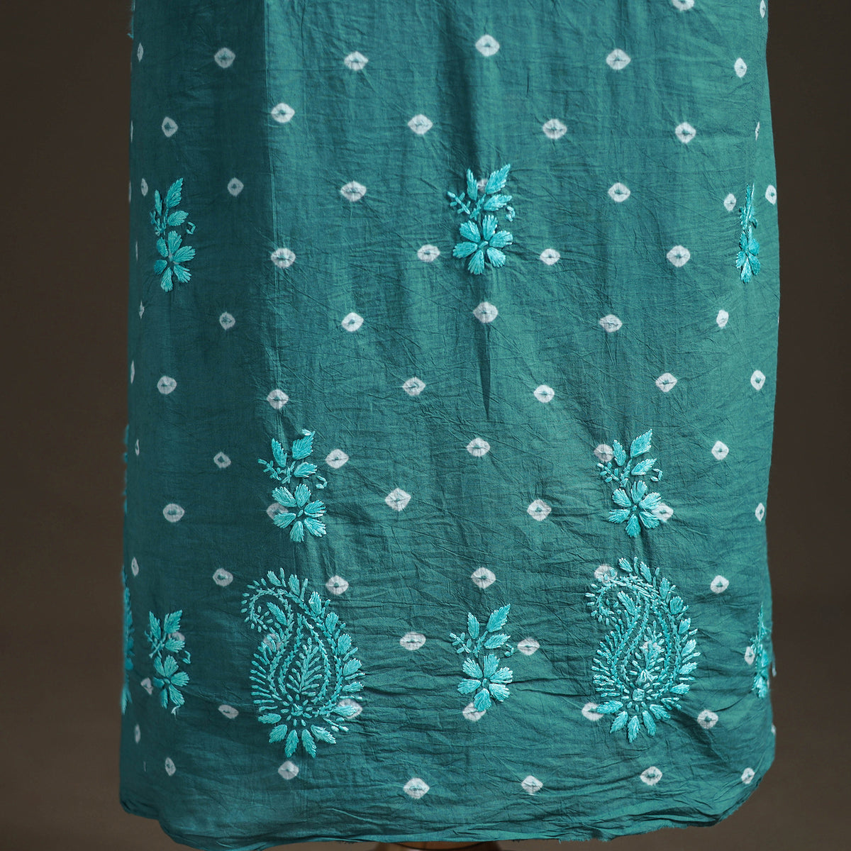 Lucknowi Chikankari Hand Embroidered Cotton Unstitched Kurta Material (2.5M) 01