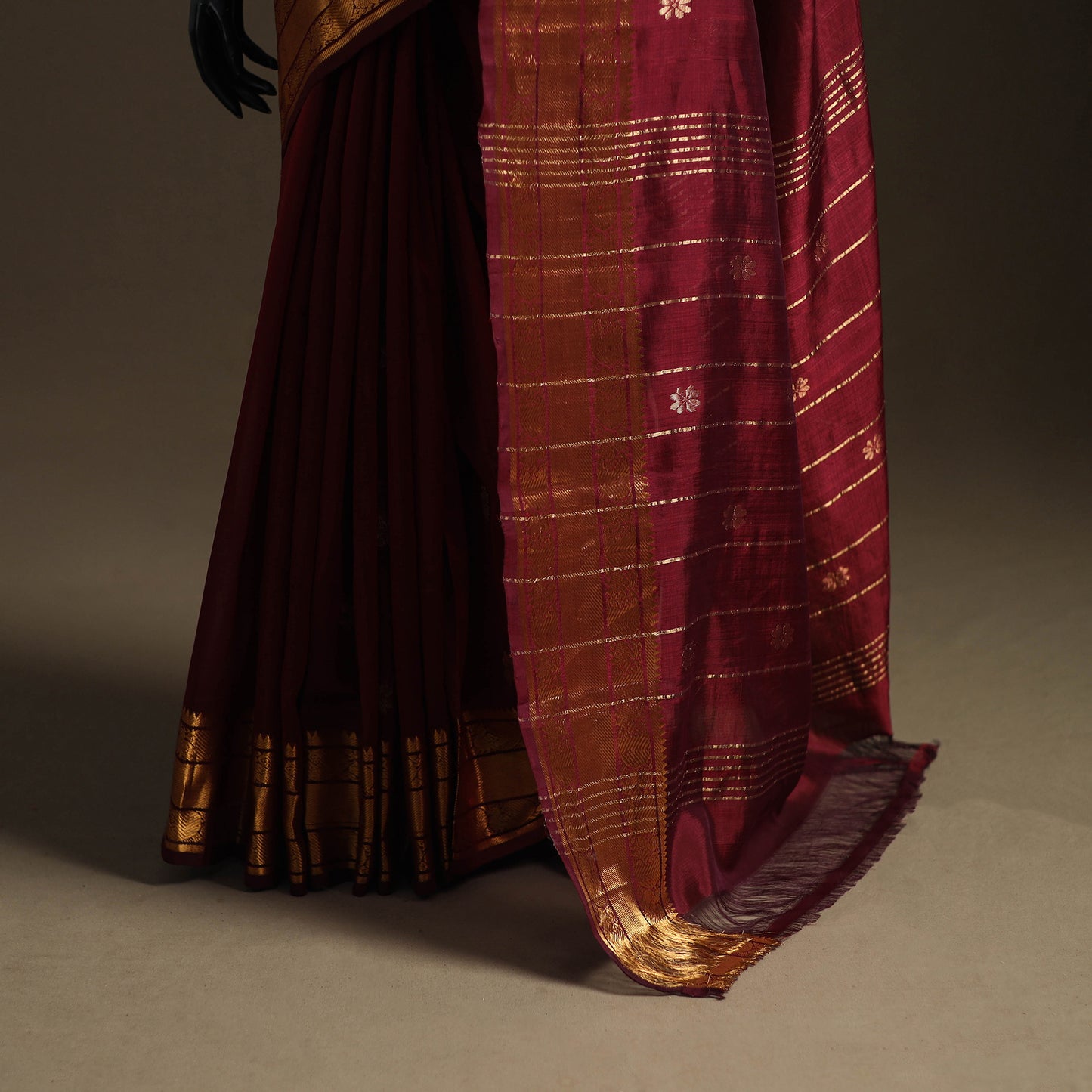 Maroon - Pure Handwoven Mangalagiri Silk Cotton Pattu Saree with Zari Border 03