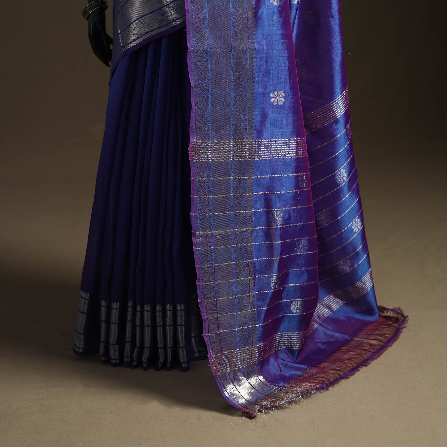 Blue - Pure Handwoven Mangalagiri Silk Cotton Pattu Saree with Zari Border 06