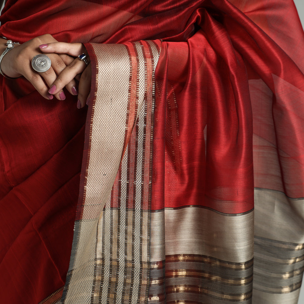 Red - Traditional Maheshwari Silk Handloom Saree with Thread & Zari Border 14