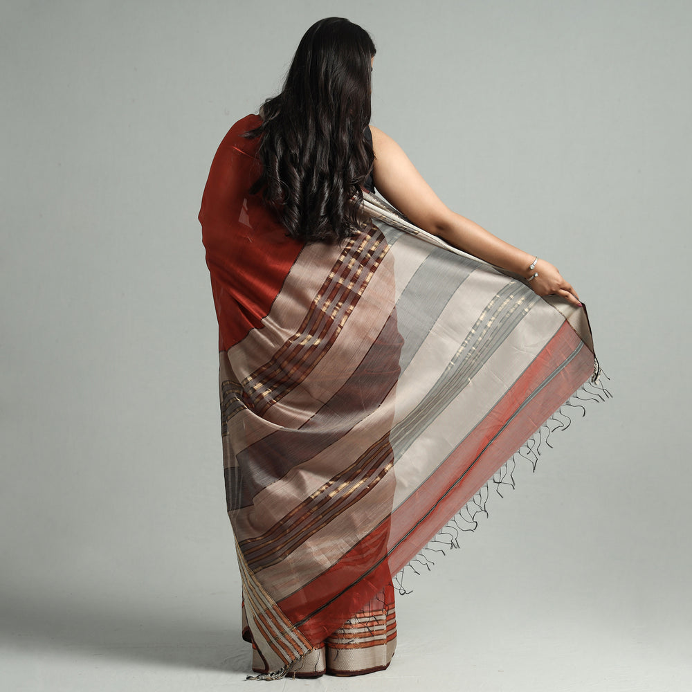 Red - Traditional Maheshwari Silk Cotton Handloom Saree with Thread Border 15