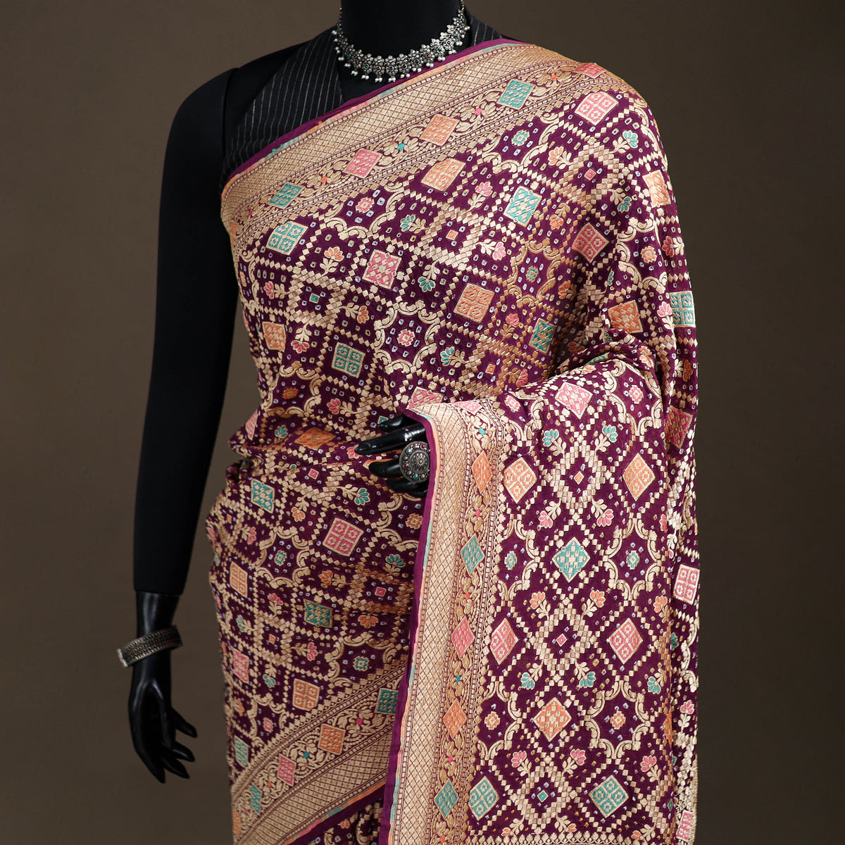 Kutch Bandhani Fine Georgette Banarasi Neem Zari Jaal Saree 08
