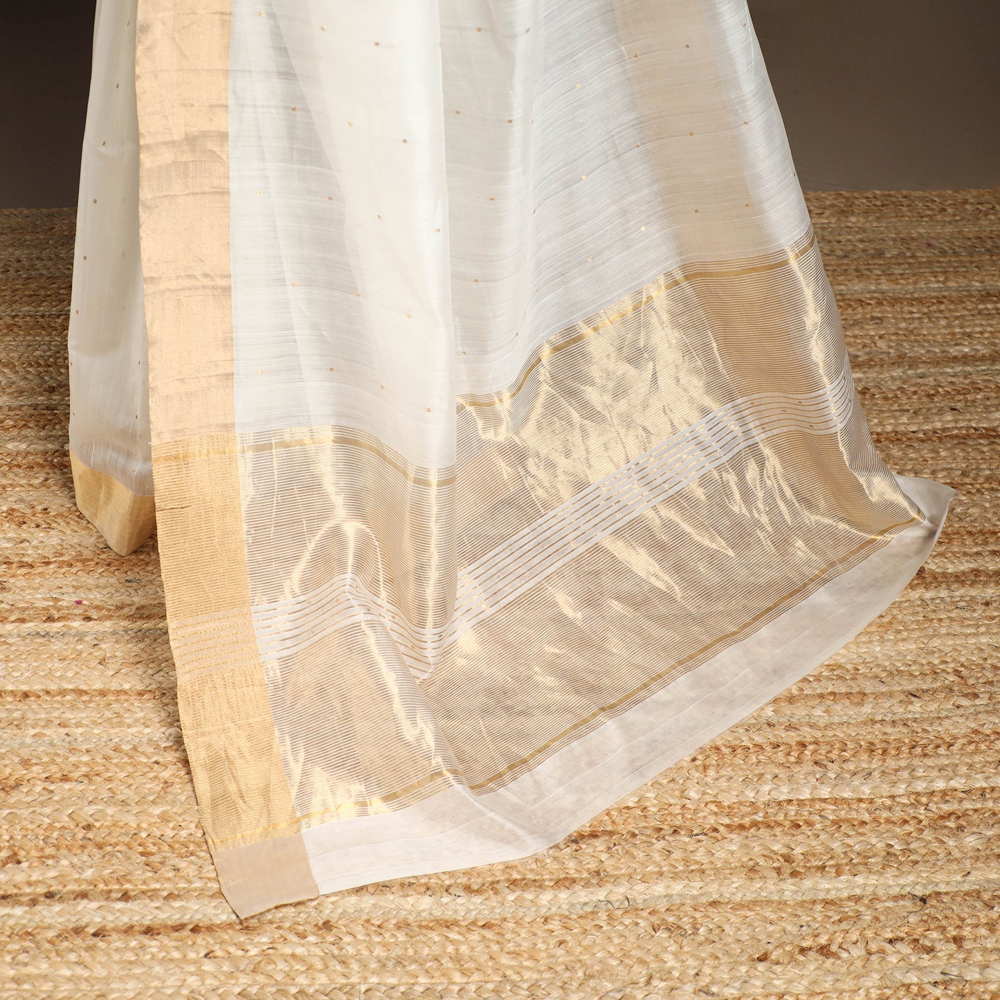 White - handloom zari work chanderi silk saree 20