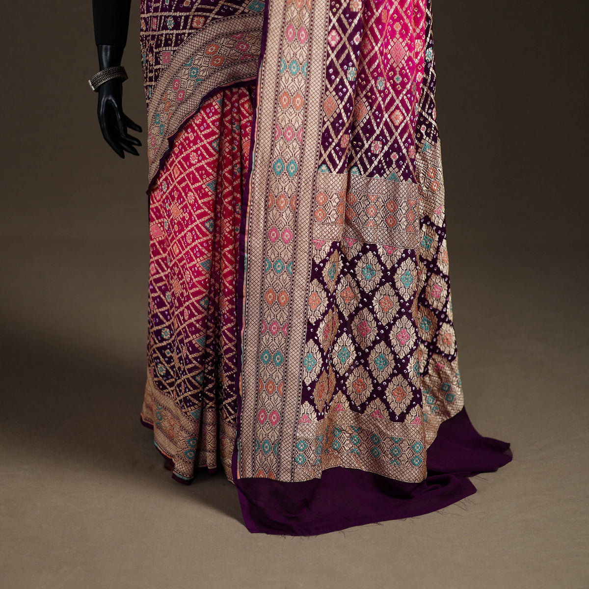 Kutch Bandhani Fine Georgette Banarasi Neem Zari Jaal Saree 13