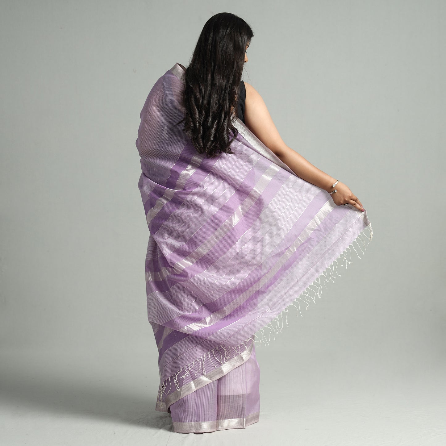 Purple - Traditional Maheshwari Silk Handloom Zari Work Saree 24