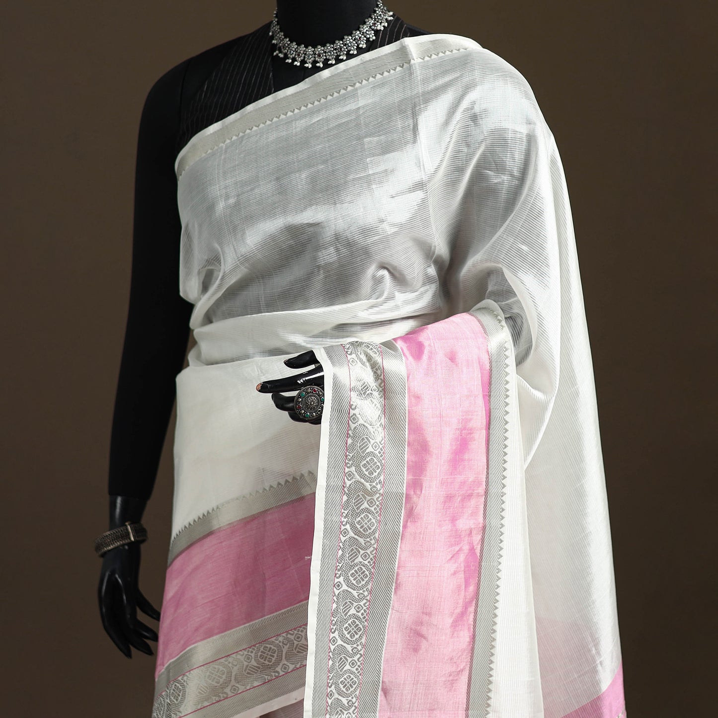 White - Pure Handwoven Mangalagiri Silk Cotton Pattu Saree with Zari Border 25