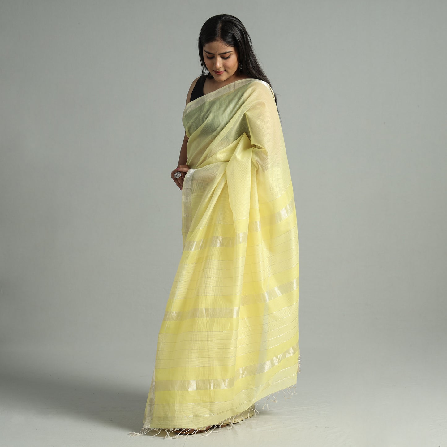 Yellow - Traditional Maheshwari Silk Handloom Zari Work Saree 25