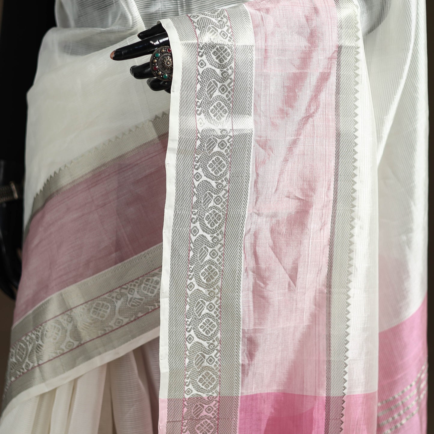 White - Pure Handwoven Mangalagiri Silk Cotton Pattu Saree with Zari Border 26