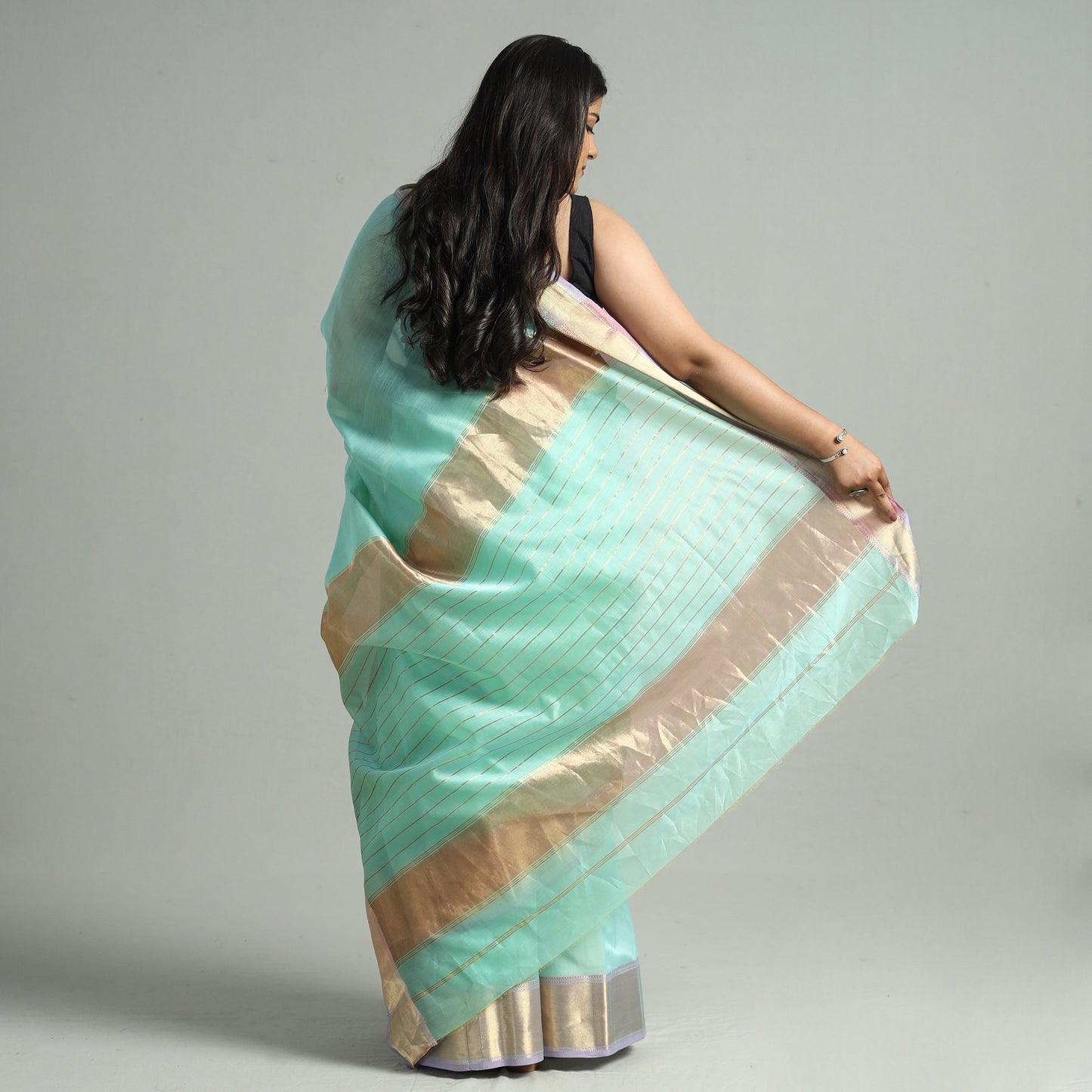 Green - Traditional Maheshwari Silk Handloom Zari Work Saree 31