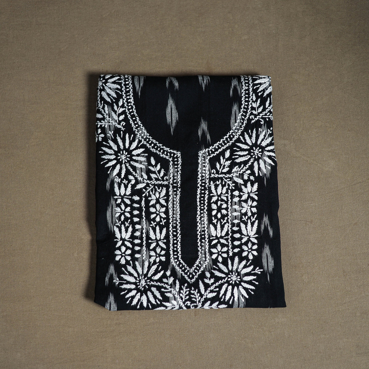 Lucknowi Chikankari Hand Embroidered Cotton Unstitched Kurta Material (2.5M) 10