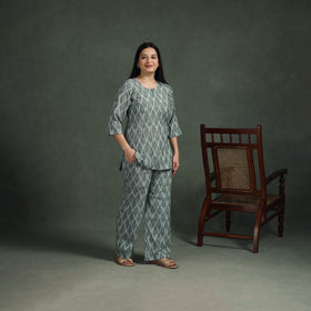 Pochampally Ikat Cotton Night Suit Set for Women 18