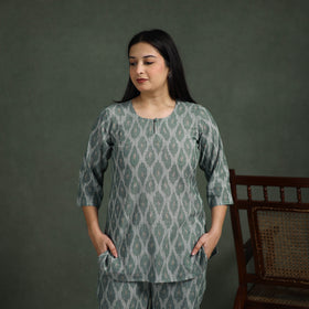 Pochampally Ikat Cotton Night Suit Set for Women 18