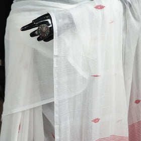 Bengal Pure Mul Cotton Jamdani Saree with Tassels 06