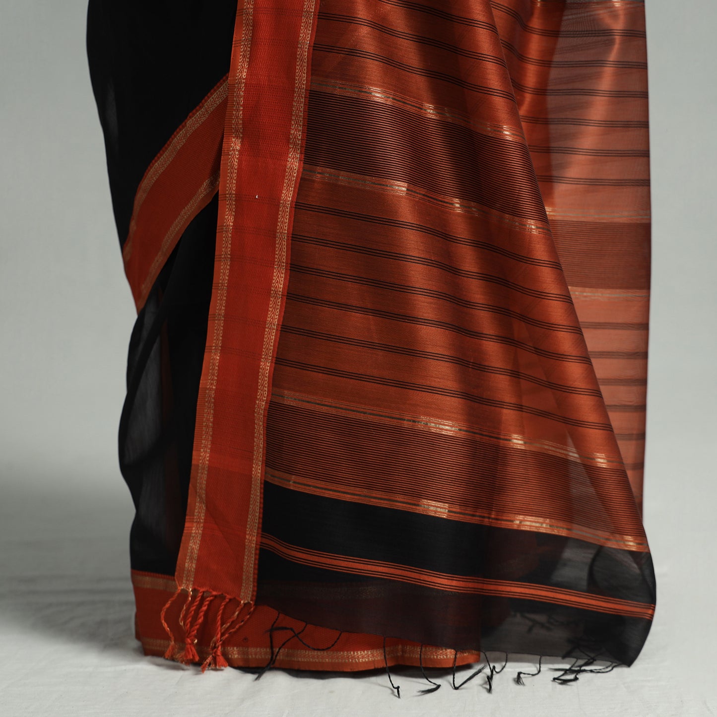 Black - Traditional Maheshwari Silk Cotton Handloom Saree with Thread Border 42