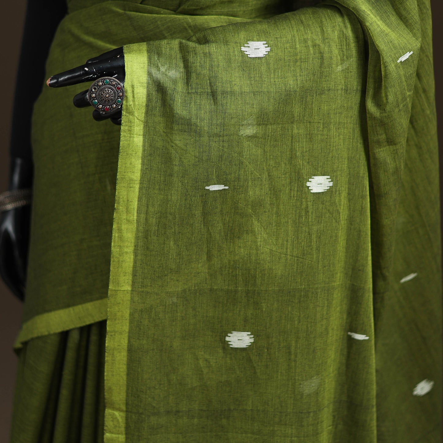Bengal Pure Mul Cotton Jamdani Saree with Tassels 10